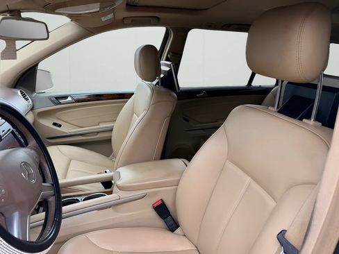 Used 2012 Mercedes-Benz GL 450 4MATIC image 9