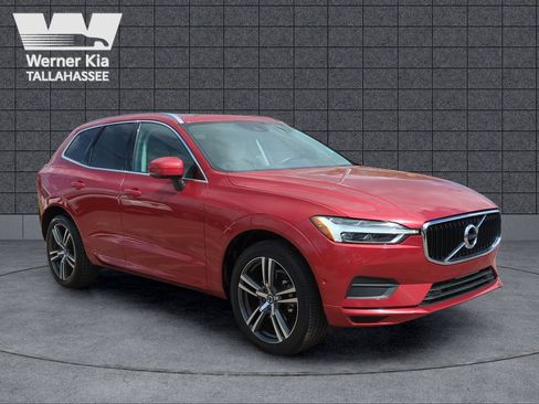 Used 2019 Volvo XC60 T5 Momentum w/ Premium Package image 3