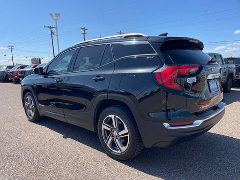 Used 2021 GMC Terrain SLT w/ Infotainment Package II FWD image 5
