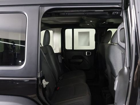 Used 2024 Jeep Wrangler Unlimited Sport AWD/4WD image 28