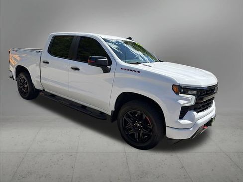 Used 2023 Chevrolet Silverado 1500 RST w/ Redline Edition AWD/4WD image 7
