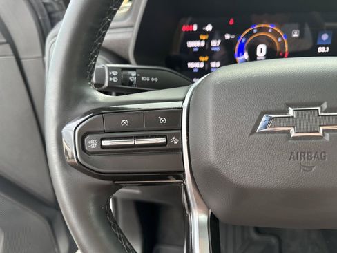 Used 2025 Chevrolet Colorado Trail Boss AWD/4WD image 21