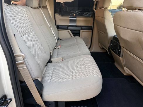 Used 2017 Ford F250 XLT w/ XLT Premium Package image 24