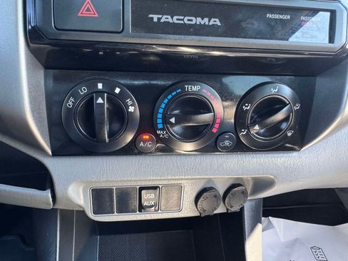 Used 2015 Toyota Tacoma PreRunner w/ SR5 Package RWD image 32
