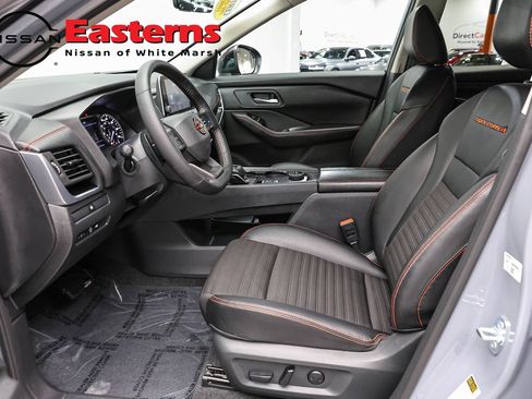 Used 2026 Nissan Rogue SV AWD/4WD image 13