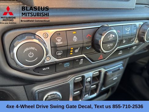 Used 2023 Jeep Wrangler Unlimited w/ Cold Weather Group AWD/4WD image 32