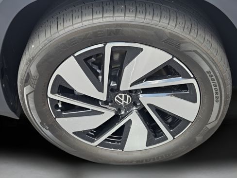 Used 2024 Volkswagen Atlas SEL AWD/4WD image 30