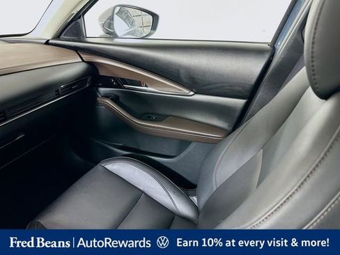 Used 2021 MAZDA CX-30 AWD 2.5 S w/ Premium Package image 25