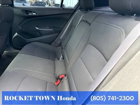 Used 2016 Chevrolet Cruze LT w/ Sun And Sound Package FWD image 6