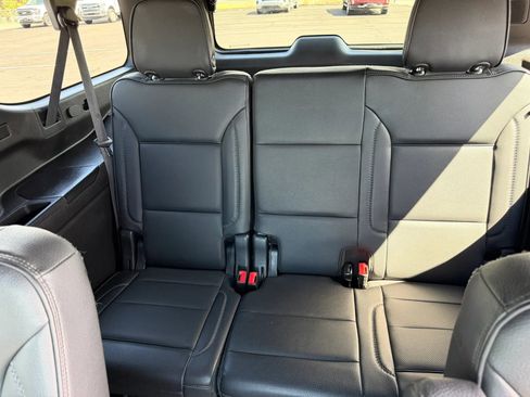 Used 2021 GMC Yukon XL Denali AWD/4WD image 28