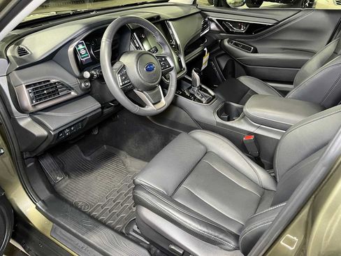 Used 2025 Subaru Outback Touring XT AWD/4WD image 28