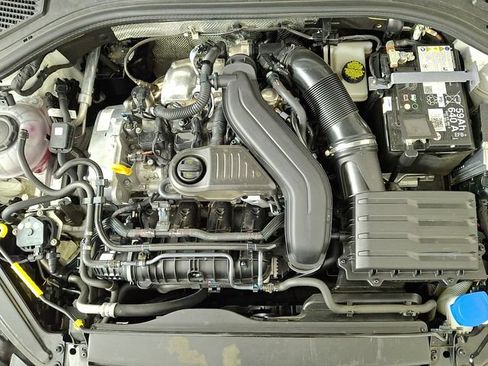 Used 2025 Volkswagen Jetta Sport FWD image 34