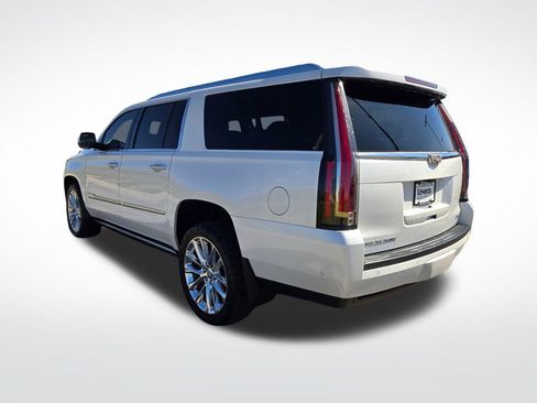 Used 2018 Cadillac Escalade ESV Premium Luxury AWD/4WD image 8
