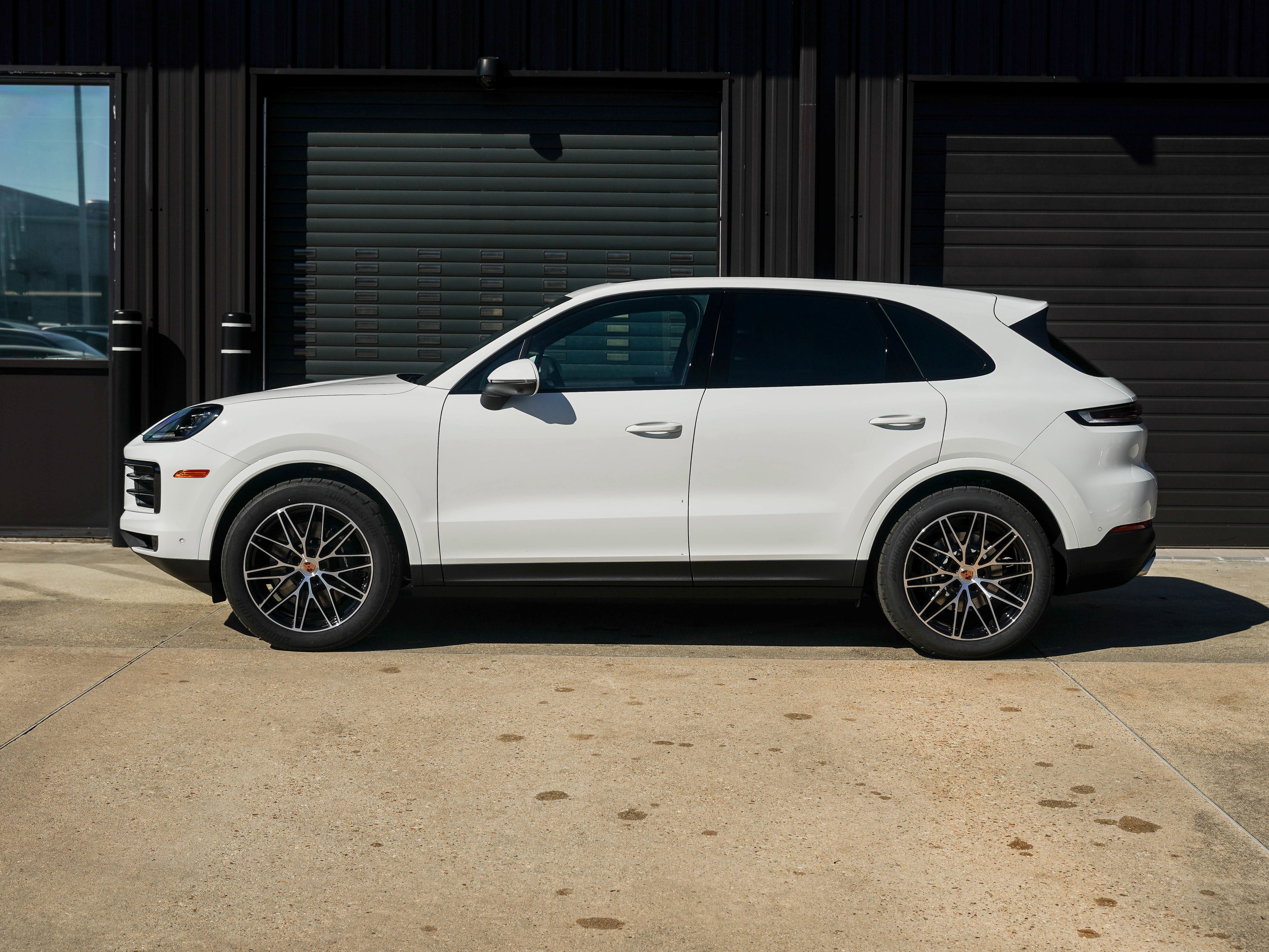Certified 2026 Porsche Cayenne AWD/4WD image 2