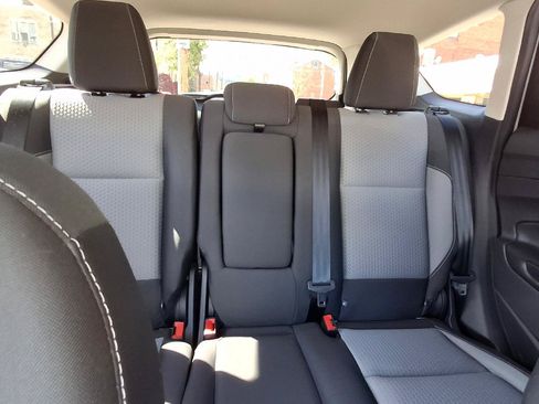 Used 2017 Ford Escape SE w/ Equipment Group 201A AWD/4WD image 12