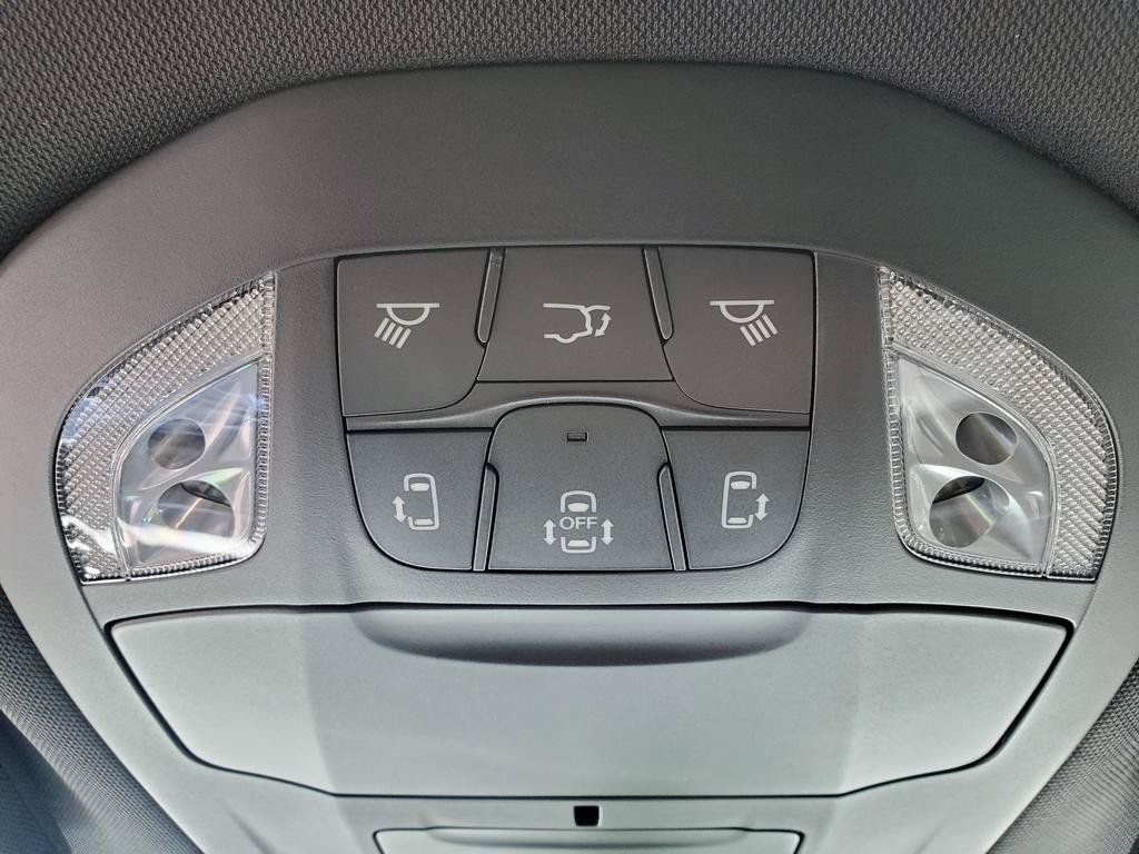 New 2027 Chrysler Pacifica Select AWD/4WD image 14