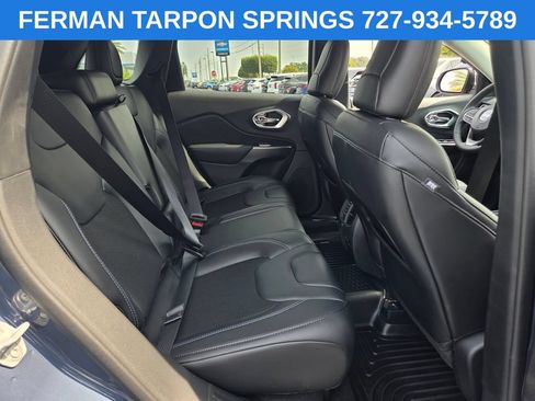Used 2020 Jeep Cherokee Latitude Plus FWD image 19