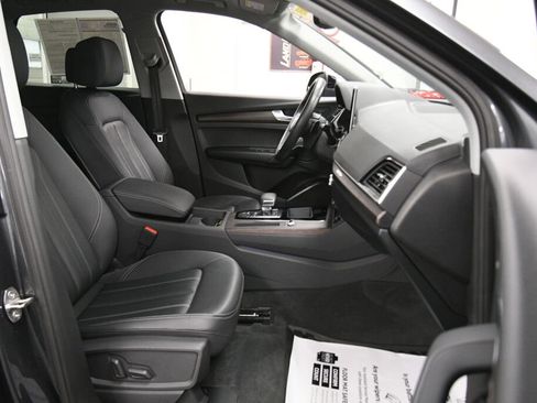 Used 2023 Audi Q5 2.0T Premium w/ Convenience Package AWD/4WD image 28