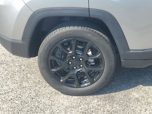 Used 2022 Jeep Compass Altitude image 6