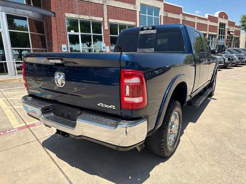 Used 2022 RAM 2500 Laramie AWD/4WD image 3