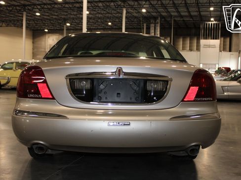 Used 1999 Lincoln Continental FWD image 20
