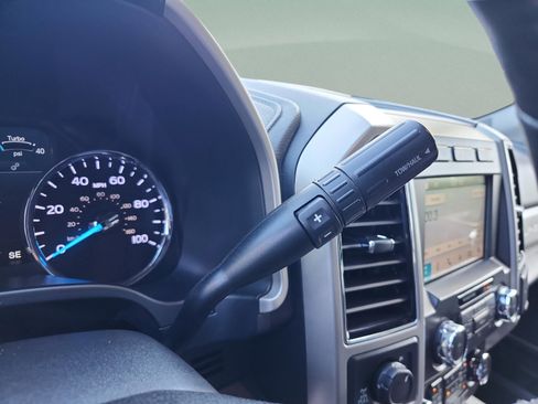 Used 2019 Ford F250 Lariat w/ Tow Technology Bundle image 15