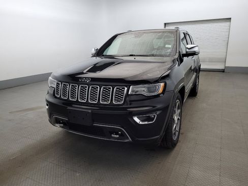 Used 2019 Jeep Grand Cherokee Overland image 15
