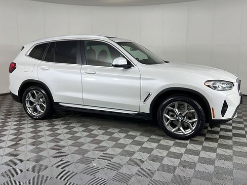 Used 2023 BMW X3 xDrive30i w/ Premium Package AWD/4WD image 3