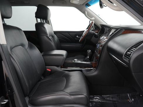 Used 2016 INFINITI QX80 4WD w/ Deluxe Technology Package image 11
