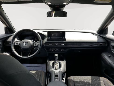 Certified 2025 Honda HR-V Sport image 21