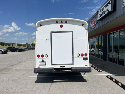 Used 2012 Ford F550 4x4 Regular Cab Super Duty w/ Payload Upgrade Pkg image 11