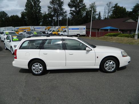 Used 2003 Saturn L-Series LW200 w/ Audio Pkg I FWD image 9