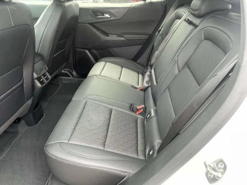 New 2027 Chevrolet Equinox LT w/ Convenience Package II FWD image 10