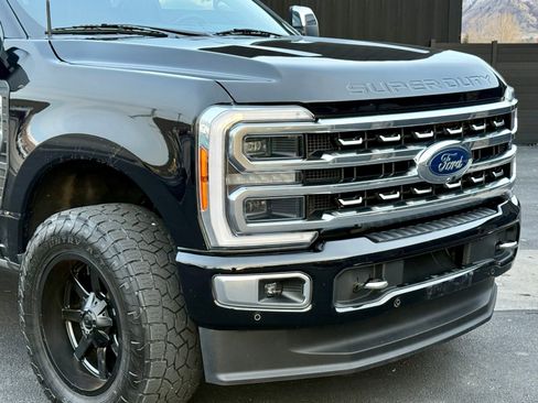 Used 2023 Ford F350 Platinum image 4