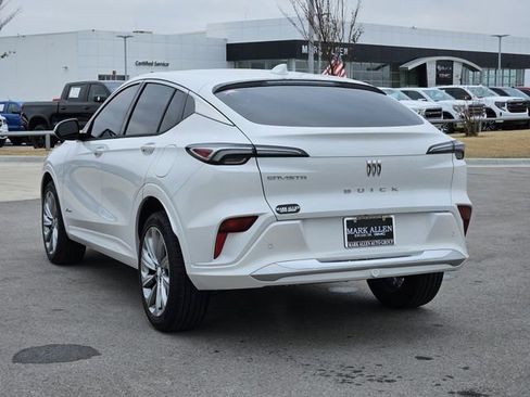 New 2026 Buick Envista Avenir image 3