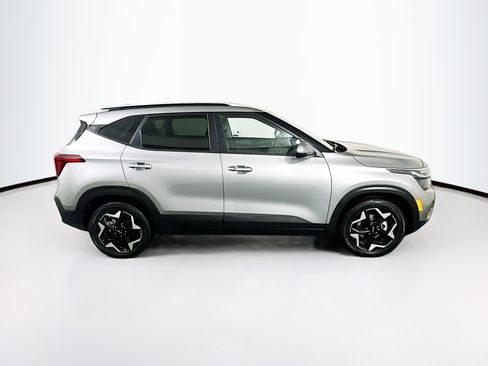 Used 2025 Kia Seltos S FWD image 10