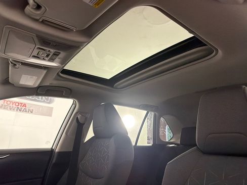 Used 2025 Toyota RAV4 XLE FWD image 2