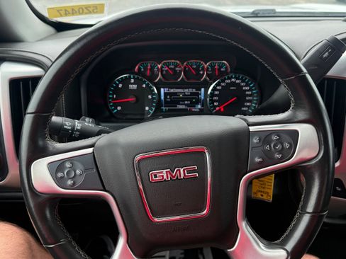 Used 2017 GMC Sierra 1500 SLE image 19