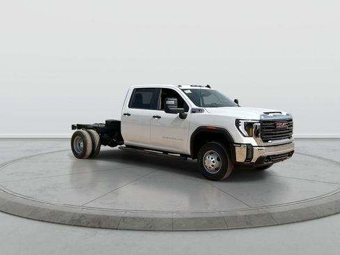 New 2026 GMC Sierra 3500 Pro w/ Convenience Package RWD image 2
