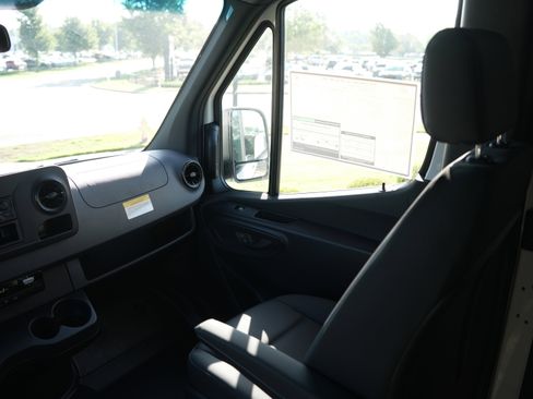 New 2025 Mercedes-Benz Sprinter 2500 image 26