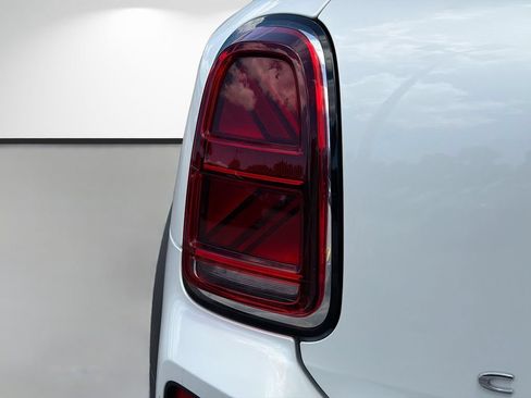 Used 2024 MINI Cooper Countryman S w/ Storage Package FWD image 10