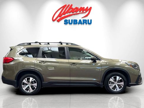 Used 2023 Subaru Ascent Premium w/ Convenience Package AWD/4WD image 3