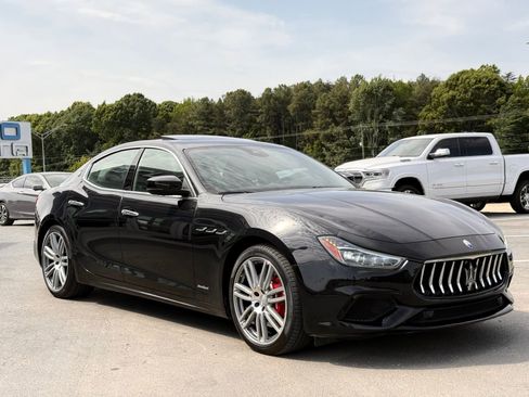 Used 2018 Maserati Ghibli S GranSport Q4 AWD/4WD image 9