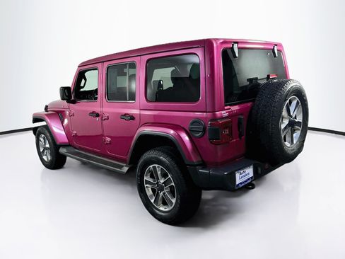 Used 2021 Jeep Wrangler Unlimited Sahara w/ LED Lighting Group AWD/4WD image 7
