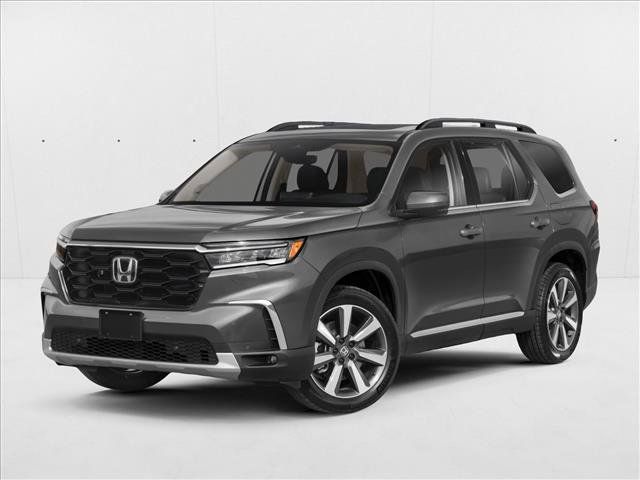 Used 2024 Honda Pilot Touring image 1