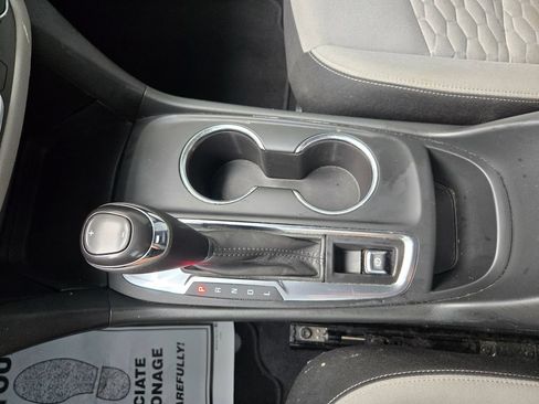 Used 2021 Chevrolet Equinox LS w/ LS Convenience Package FWD image 27