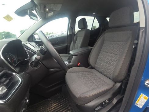 Used 2024 Chevrolet Equinox LT FWD image 25