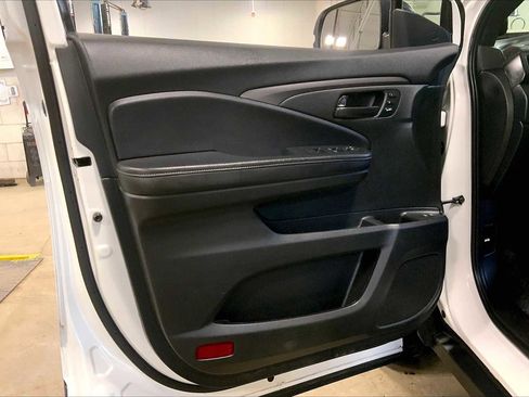 Used 2023 Honda Passport EX-L image 21