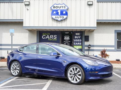 Used 2018 Tesla Model 3 RWD image 5