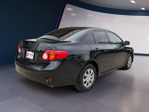 Used 2010 Toyota Corolla image 5